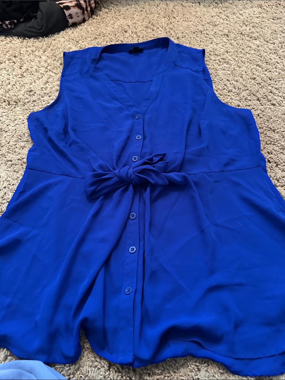 torrid Royal Blue Sleeveless Button-Front Tie-Waist Blouse